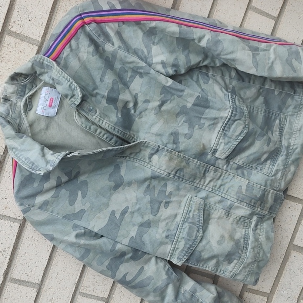 Place Jacket* - Picture 6 of 11